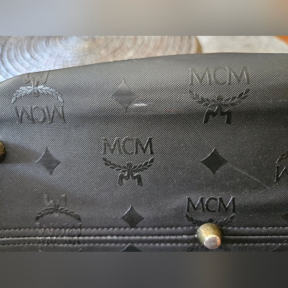 💥Authentic COA💥 MCM Visetos w/unbranded strap!! - Picture 4 of 13